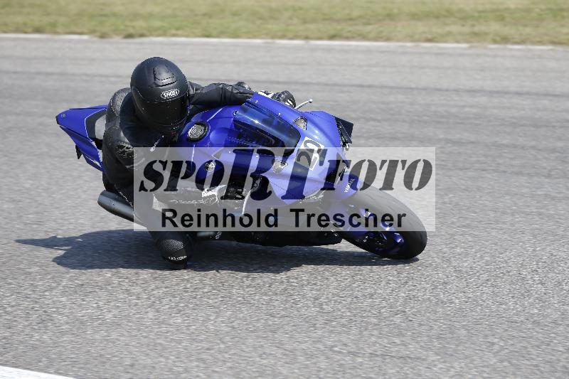 /Archiv-2025/49 26.08.2025 Cornu Master School ADR/gruen-vert/20